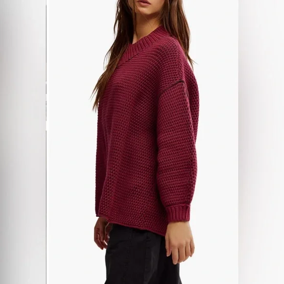 Free People Maisie Oversized Sweater Cranberry Fudge - Picture 2 of 6